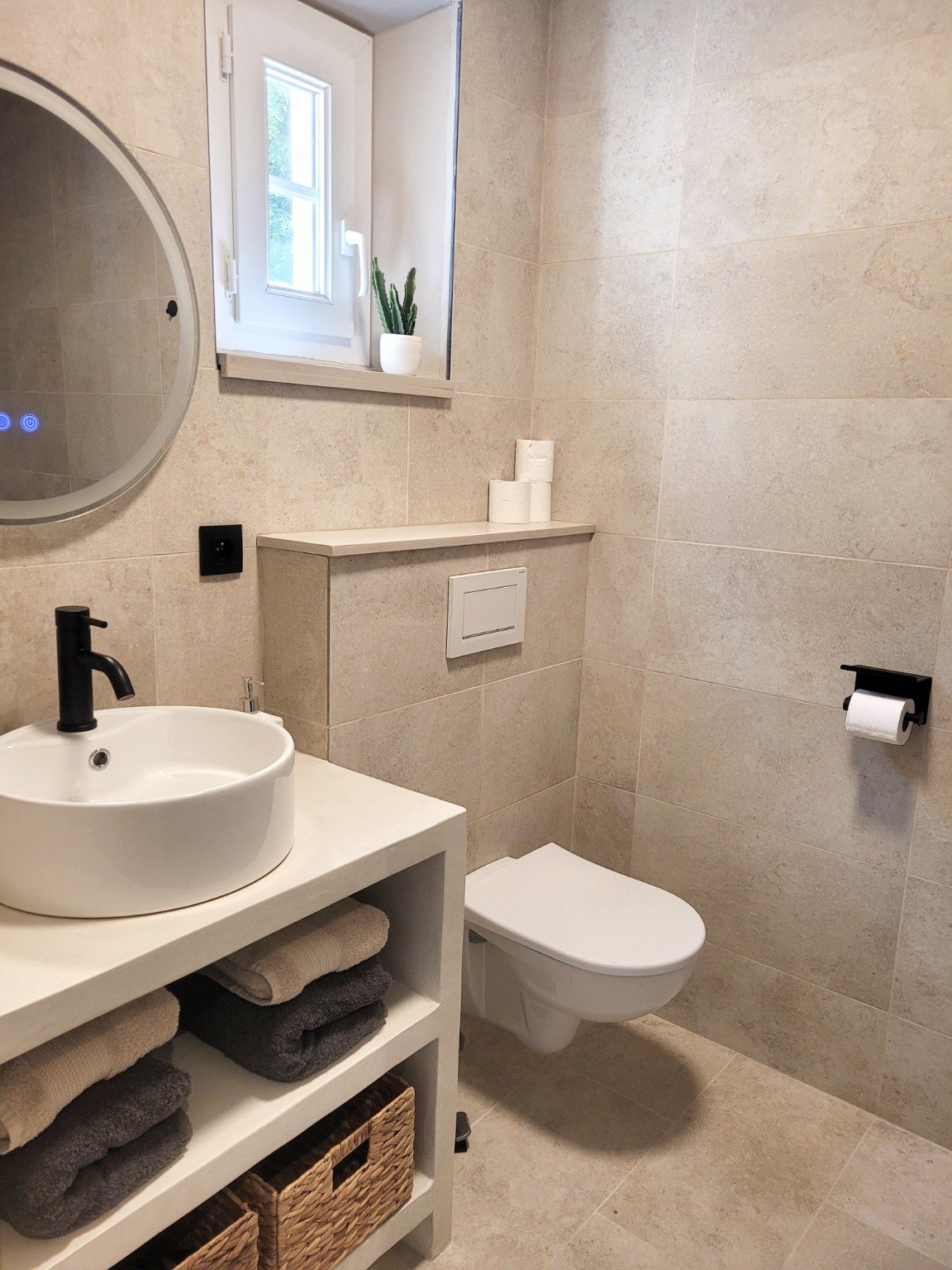 Slaapkamer met natuurlijke materialen